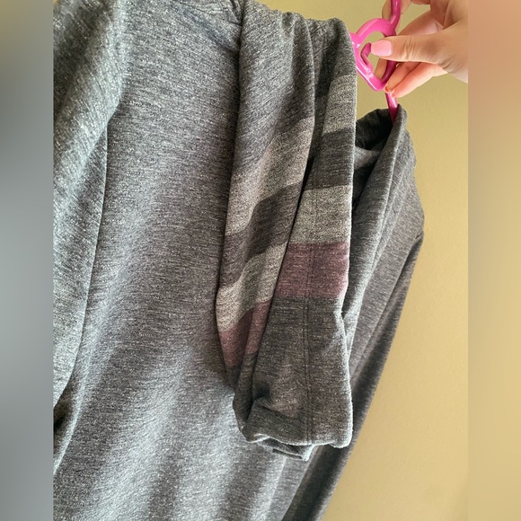 PINK zip-up hoodie - Picture 3 of 3